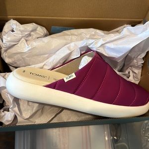 Toms Alpargata Mallow Mule Dark Fuchsia Matte Woven Size 8 New NWT